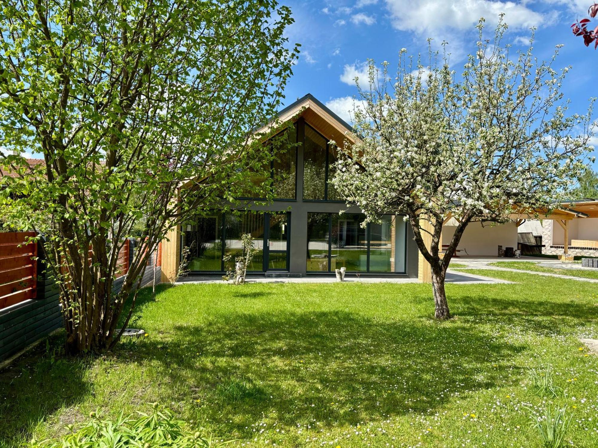 Villa Casa Tinca 2 Izvoru Mureşului Esterno foto